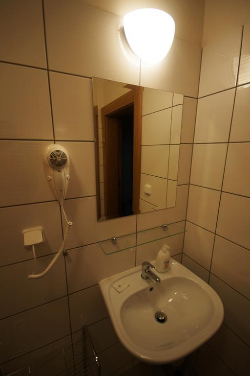 Hotel Pod Zelenym Dubem Bohumin Phòng bức ảnh